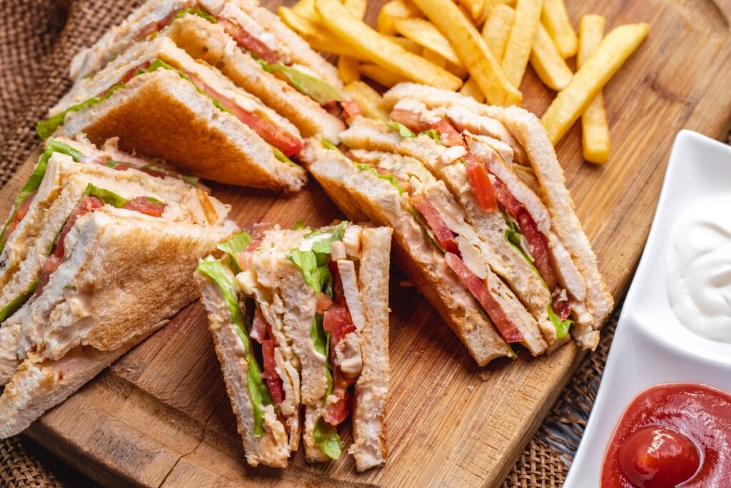 Día Mundial del Sándwich: El club Sándwich es uno de los más populares del mundo. Foto: Freepik